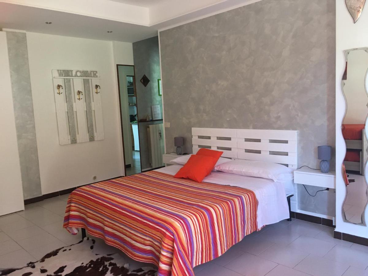 Big Family Bed & Breakfast Suello Экстерьер фото