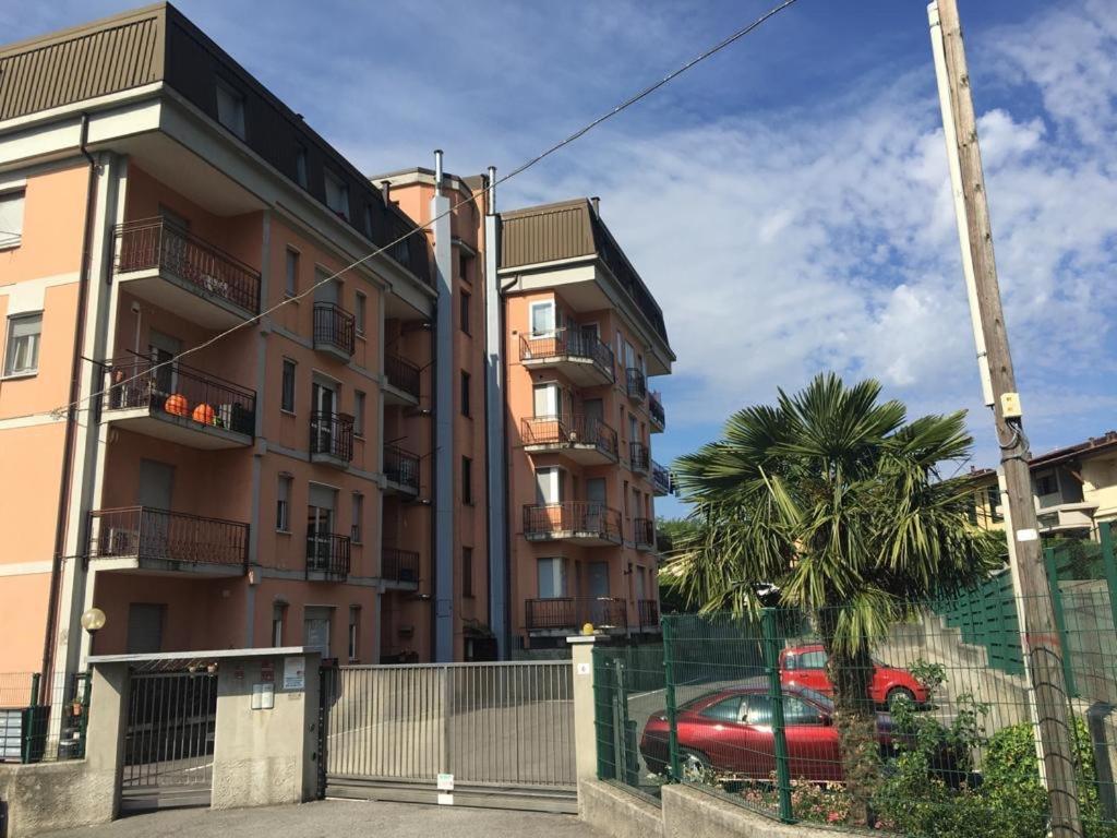 Big Family Bed & Breakfast Suello Экстерьер фото